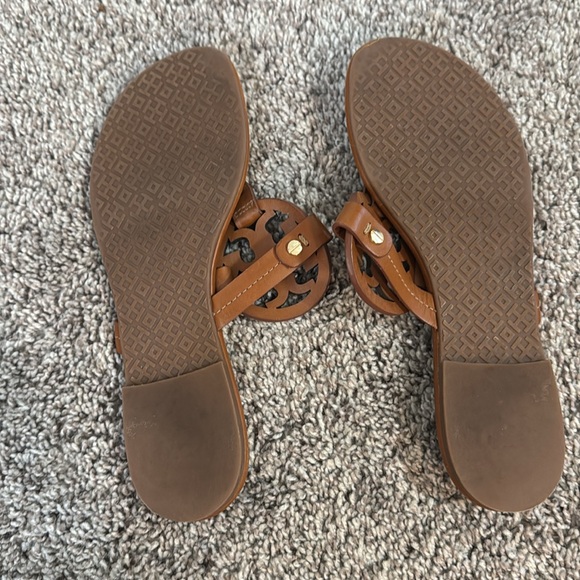 Tory Burch Brown Miller’s - Picture 5 of 5